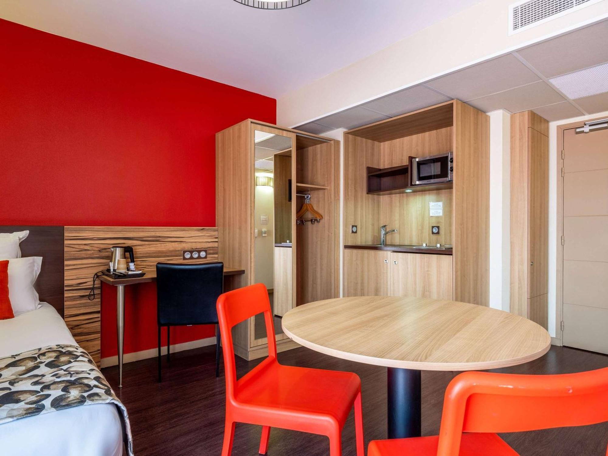 Aparthotel Adagio Lyon Patio Confluence Exterior photo
